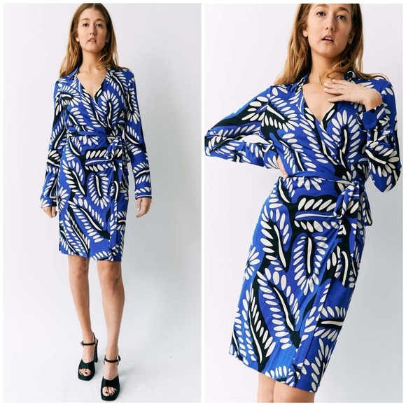 DVF Diane Von Furstenberg Silk New Jeanne Two Printed Wrap Dress Blue White $150 - Picture 1 of 15